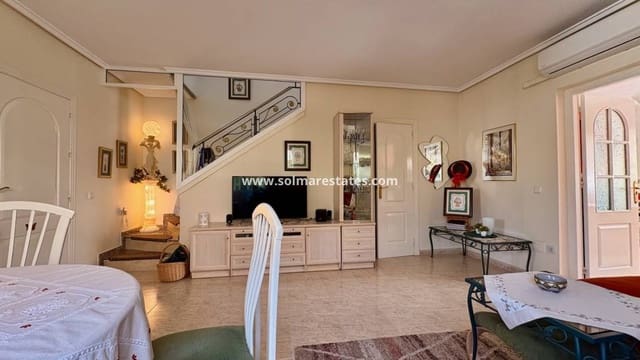 3 quarto Moradia Geminada para venda em Doña Pepa, Rojales com piscina - 249 000 € (Ref: 9256570)