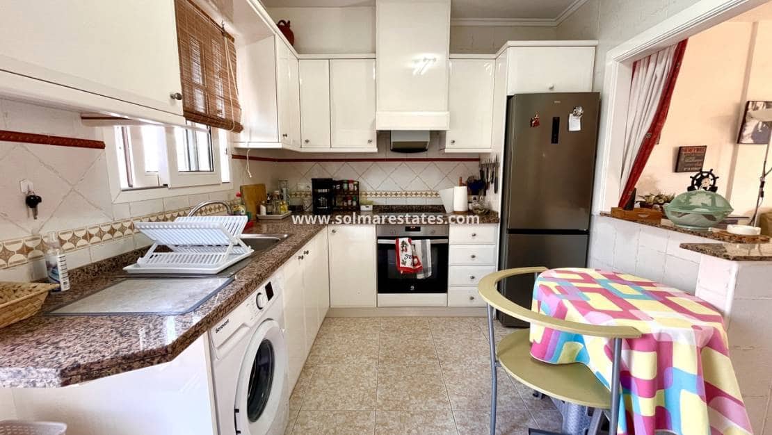 2 makuuhuone Huoneisto myytävänä paikassa Playa Flamenca mukana uima-altaan - 199 999 € (Ref: 9258009)