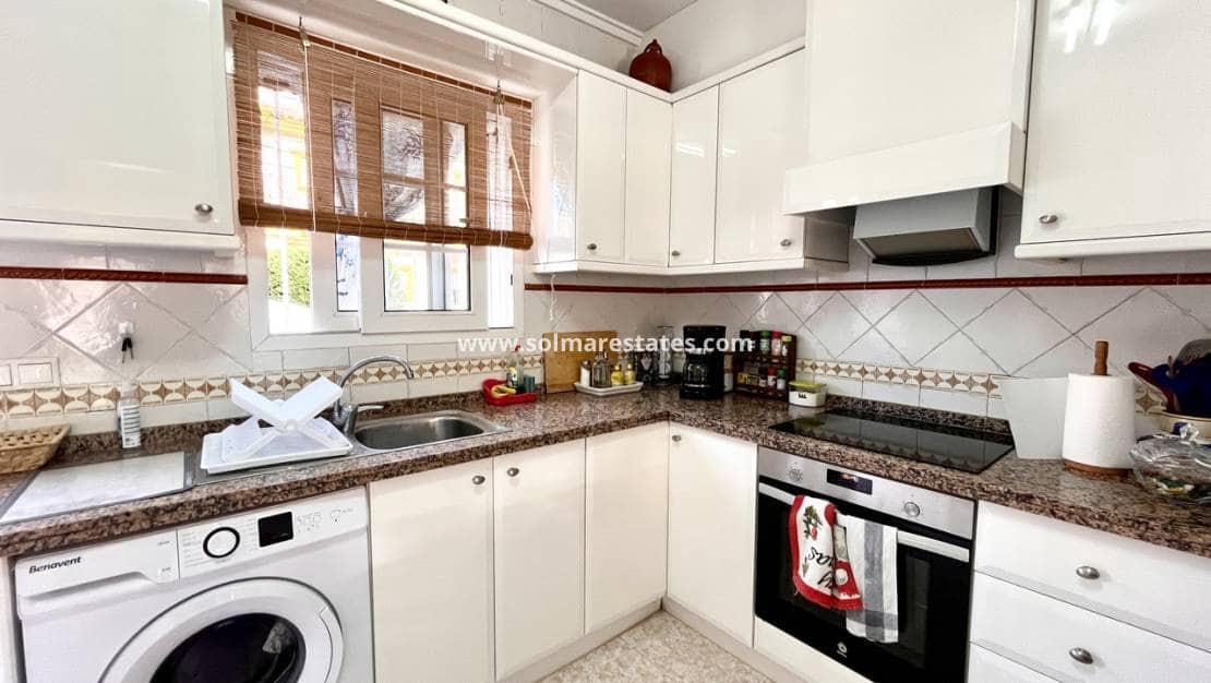 2 makuuhuone Huoneisto myytävänä paikassa Playa Flamenca mukana uima-altaan - 199 999 € (Ref: 9258009)