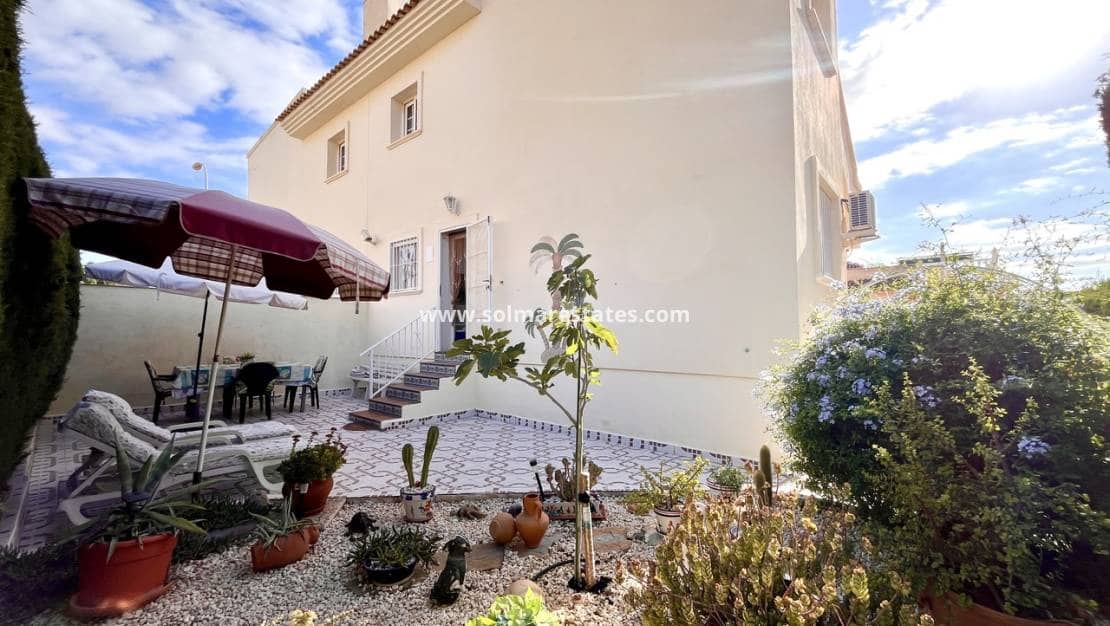 2 makuuhuone Huoneisto myytävänä paikassa Playa Flamenca mukana uima-altaan - 199 999 € (Ref: 9258009)