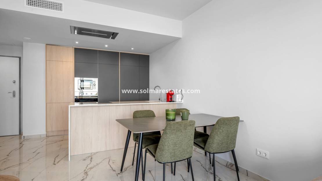 2 bedroom Apartment for sale in Los Altos with pool - € 329,000 (Ref: 9263341)