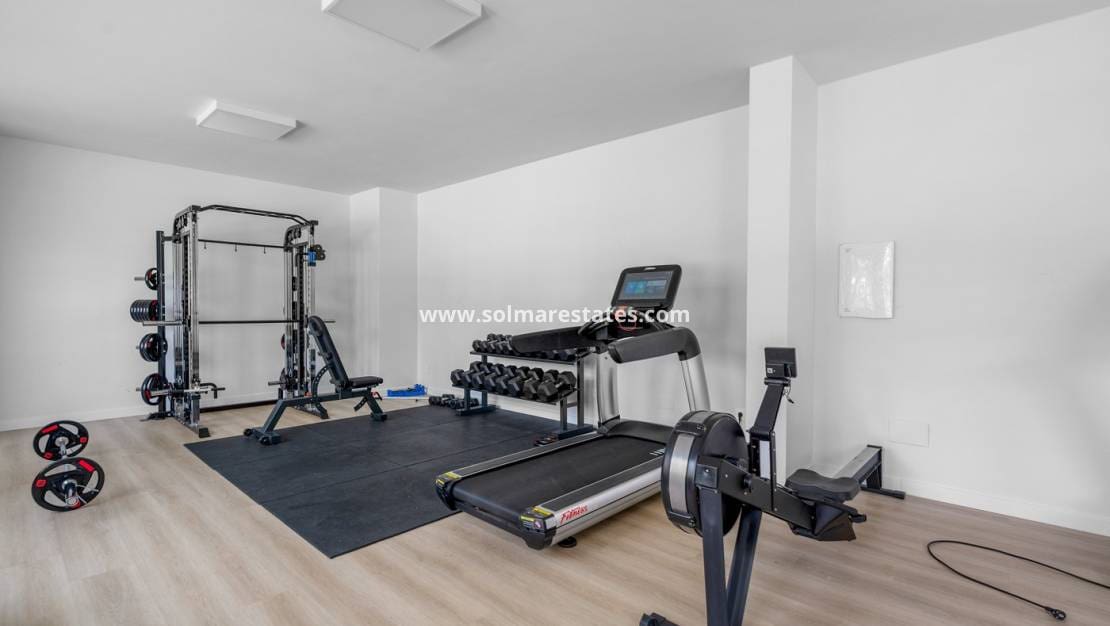 2 bedroom Apartment for sale in Los Altos with pool - € 329,000 (Ref: 9263341)