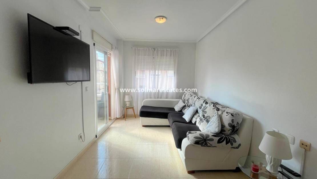 2 slaapkamer Appartement te koop in Algorfa met zwembad - € 109.999 (Ref: 9270246)