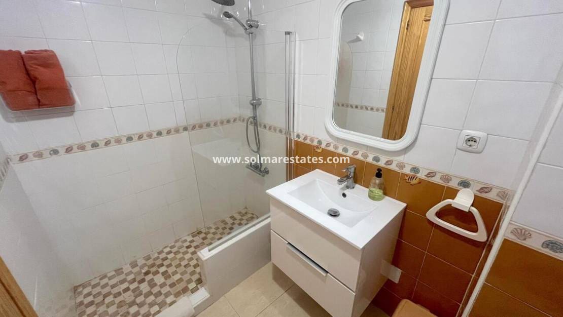 2 slaapkamer Appartement te koop in Algorfa met zwembad - € 109.999 (Ref: 9270246)