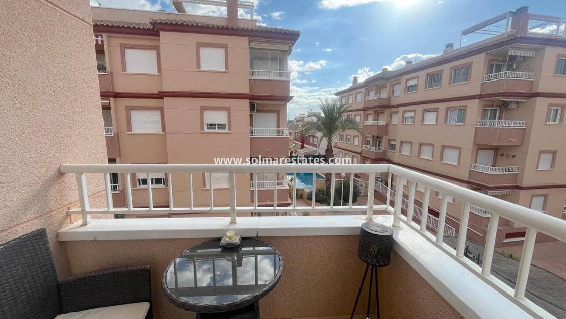 2 slaapkamer Appartement te koop in Algorfa met zwembad - € 109.999 (Ref: 9270246)