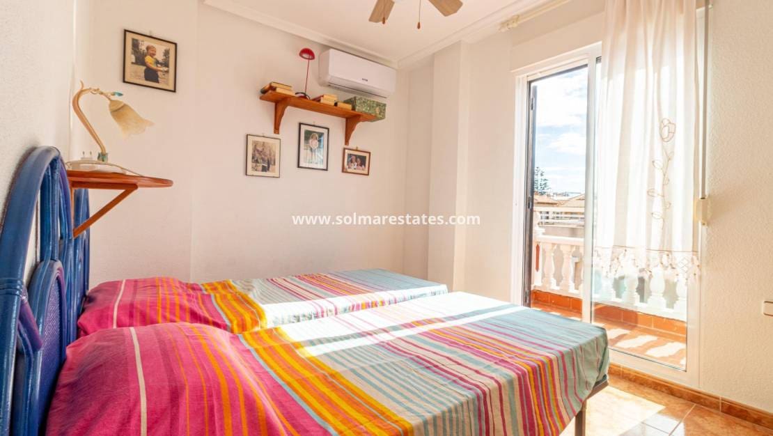 3 soverom Hus til salgs i Cabo Roig med svømmebasseng - € 219 000 (Ref: 9273077)