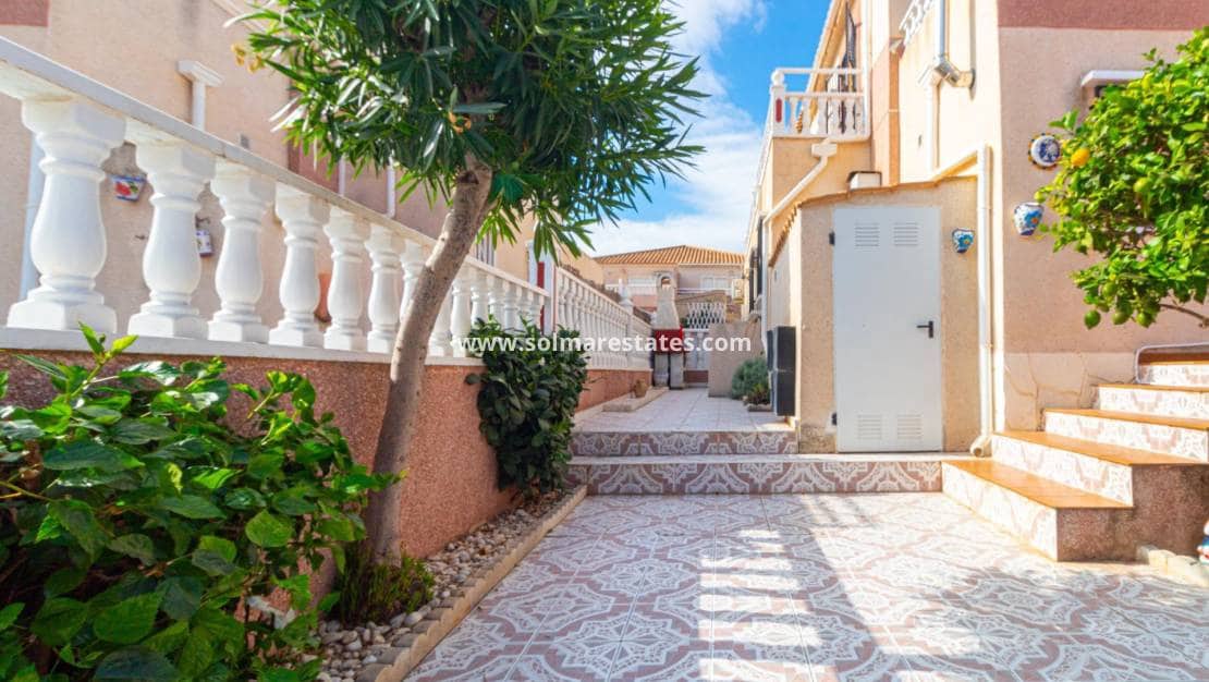 3 soverom Hus til salgs i Cabo Roig med svømmebasseng - € 219 000 (Ref: 9273077)