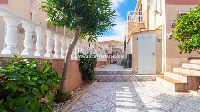 3 soverom Hus til salgs i Cabo Roig, Orihuela med svømmebasseng - € 219 000 (Ref: 9273077)
