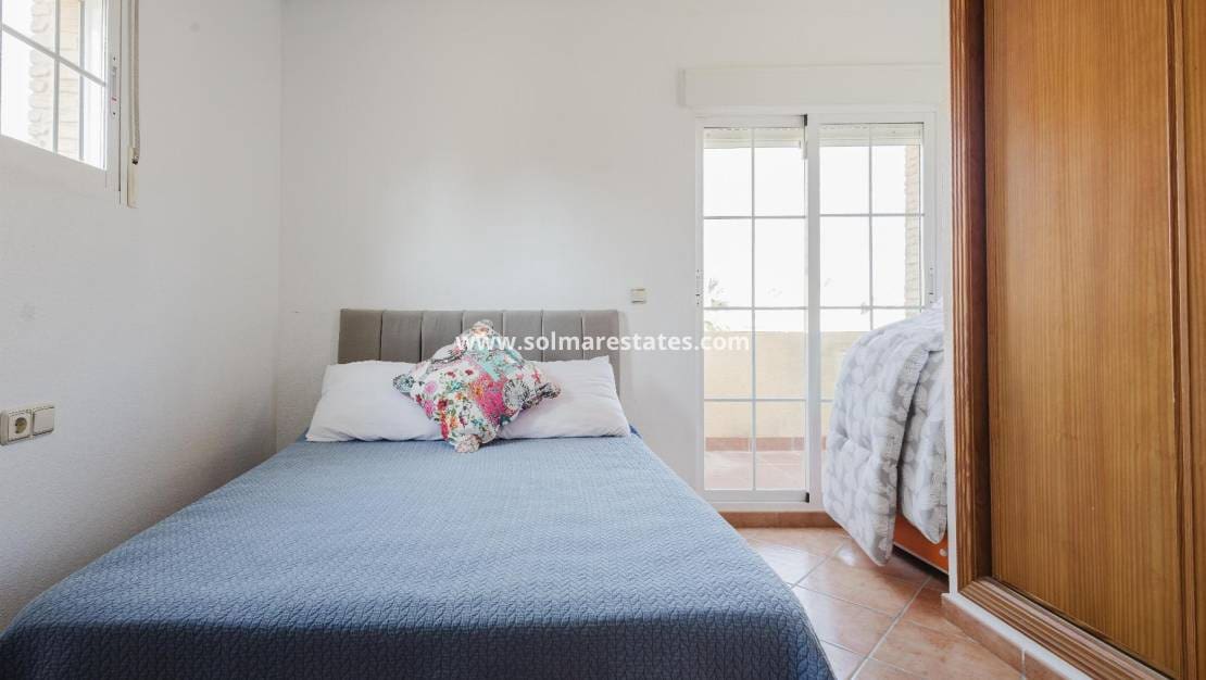 3 soverom Villa til salgs i Lo Crispin med svømmebasseng - € 249 900 (Ref: 9274138)