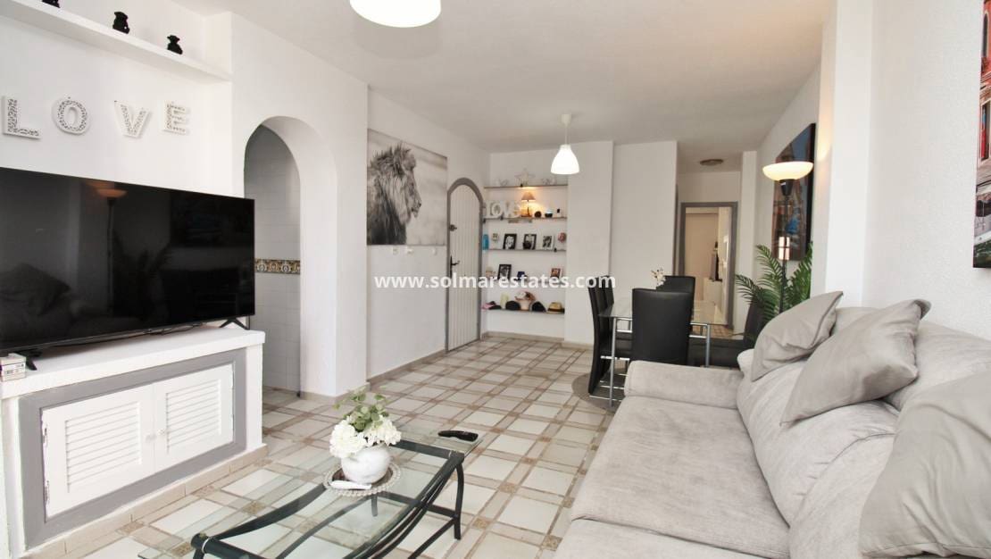 1 chambre Appartement à vendre à Villamartin avec piscine - 129 000 € (Ref: 9278146)