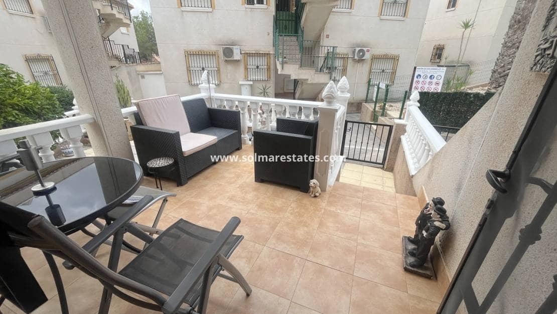 2 slaapkamer Halfvrijstaande villa te koop in Algorfa met zwembad - € 159.995 (Ref: 9279612)