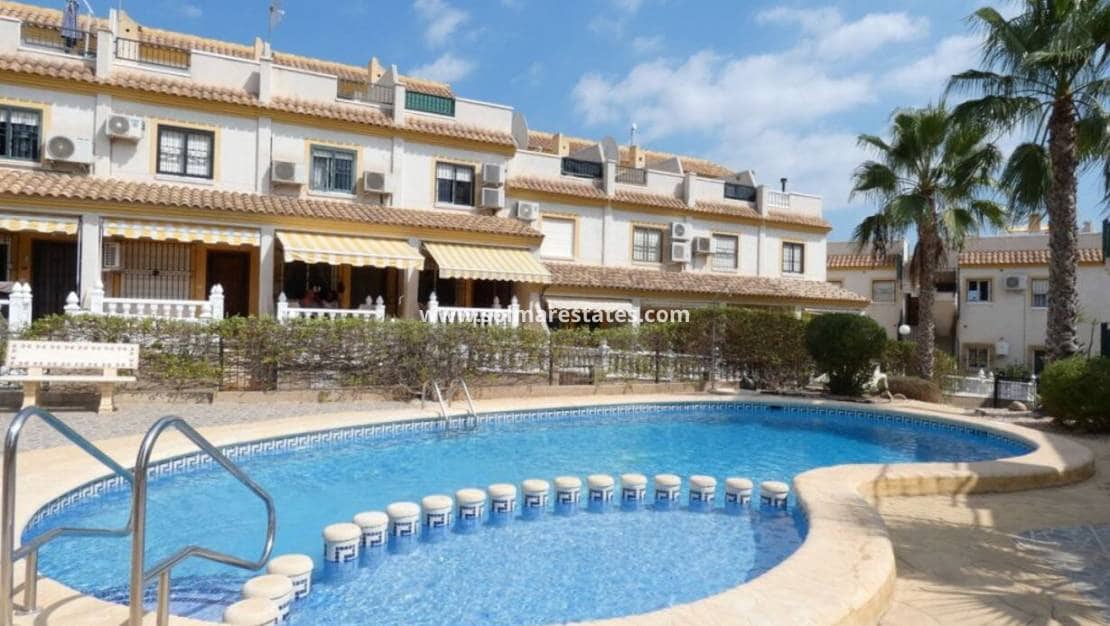 2 slaapkamer Halfvrijstaande villa te koop in Algorfa met zwembad - € 159.995 (Ref: 9279612)