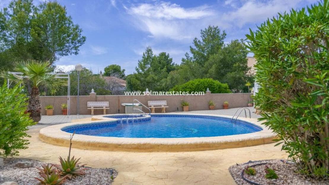 2 slaapkamer Halfvrijstaande villa te koop in Algorfa met zwembad - € 159.995 (Ref: 9279612)