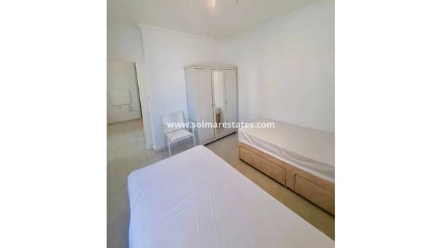 Chalet de 2 habitaciones en Playa Flamenca, Orihuela en venta con piscina - 249.950 € (Ref: 9293286)