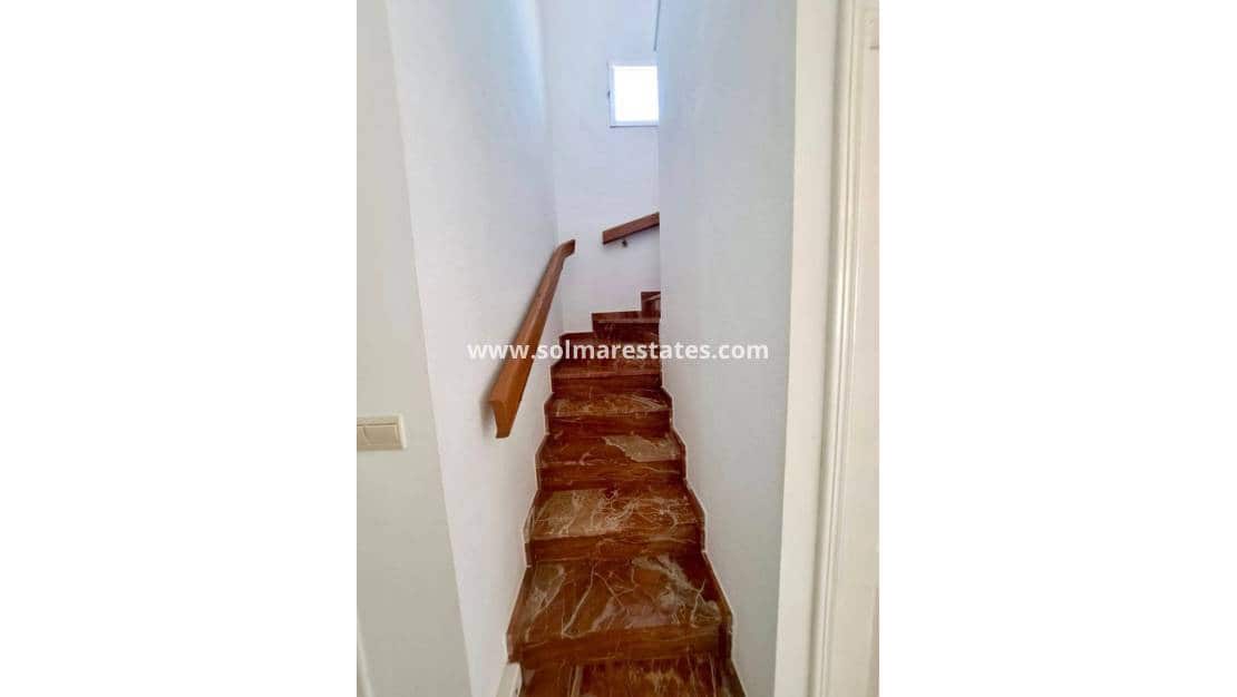 Chalet de 2 habitaciones en Playa Flamenca en venta con piscina - 249.950 € (Ref: 9293286)