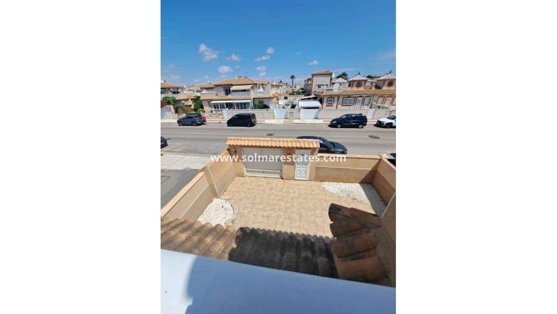 Chalet de 2 habitaciones en Playa Flamenca en venta con piscina - 249.950 € (Ref: 9293286)