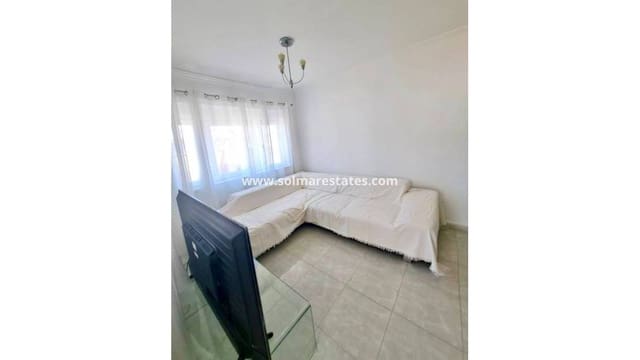 Chalet de 2 habitaciones en Playa Flamenca, Orihuela en venta con piscina - 249.950 € (Ref: 9293286)