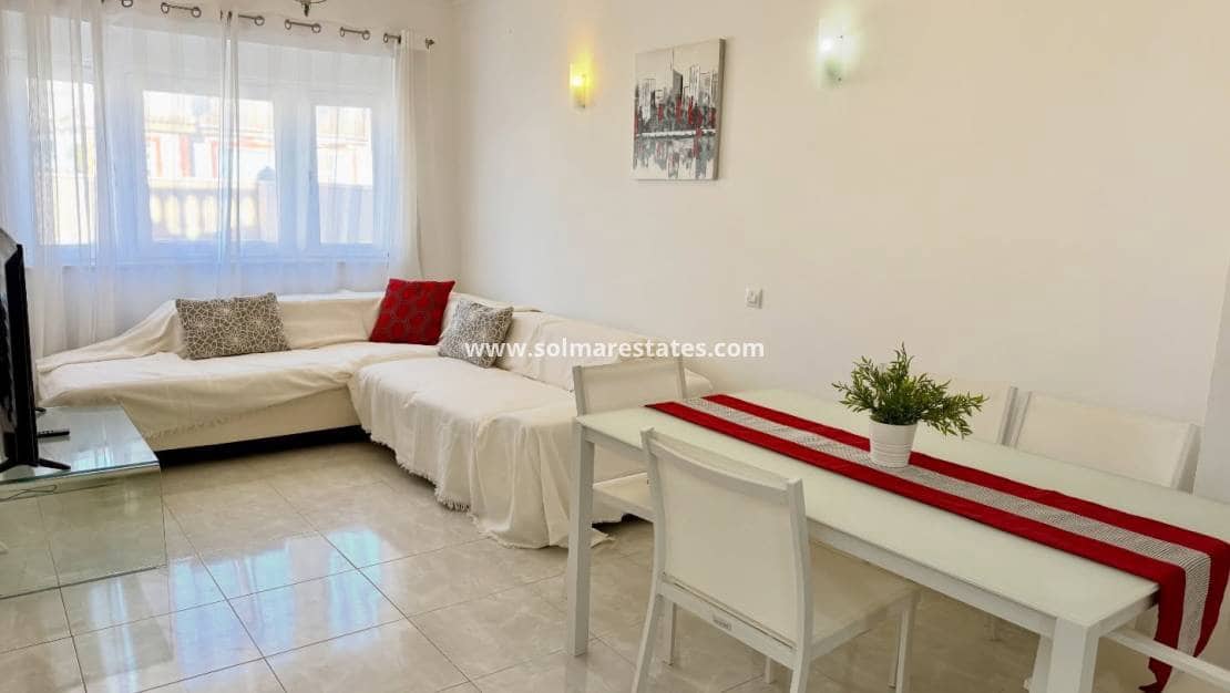 2 sypialnia Willa na sprzedaż w Playa Flamenca z basenem - 240 000 € (Ref: 9293286)
