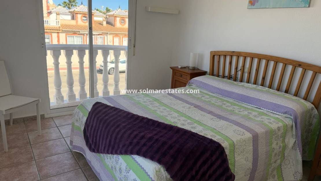 2 sypialnia Willa na sprzedaż w Playa Flamenca z basenem - 240 000 € (Ref: 9293286)