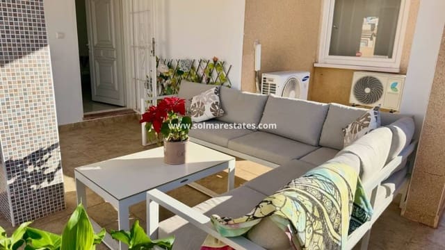2 Zimmer Villa zu verkaufen in Playa Flamenca, Orihuela mit Pool - 240.000 € (Ref: 9293286)