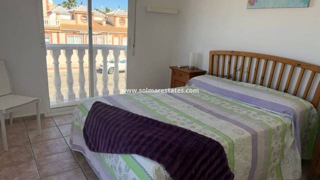 2 Zimmer Villa zu verkaufen in Playa Flamenca, Orihuela mit Pool - 240.000 € (Ref: 9293286)