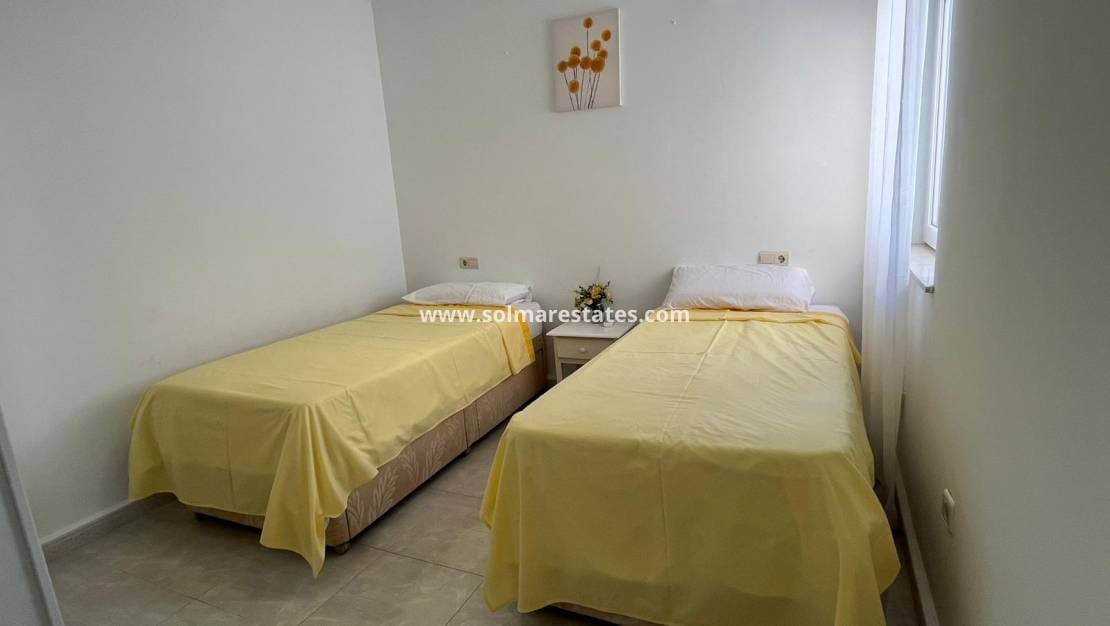 2 sypialnia Willa na sprzedaż w Playa Flamenca z basenem - 240 000 € (Ref: 9293286)