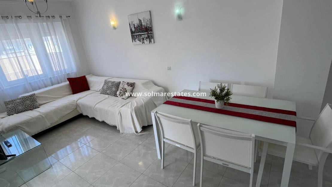 2 sypialnia Willa na sprzedaż w Playa Flamenca z basenem - 240 000 € (Ref: 9293286)