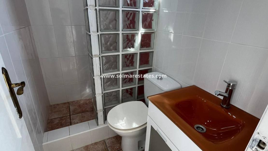 2 sypialnia Willa na sprzedaż w Playa Flamenca z basenem - 240 000 € (Ref: 9293286)