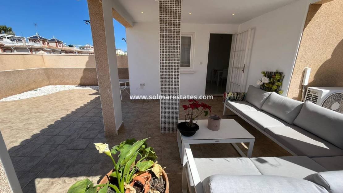 2 sypialnia Willa na sprzedaż w Playa Flamenca z basenem - 240 000 € (Ref: 9293286)