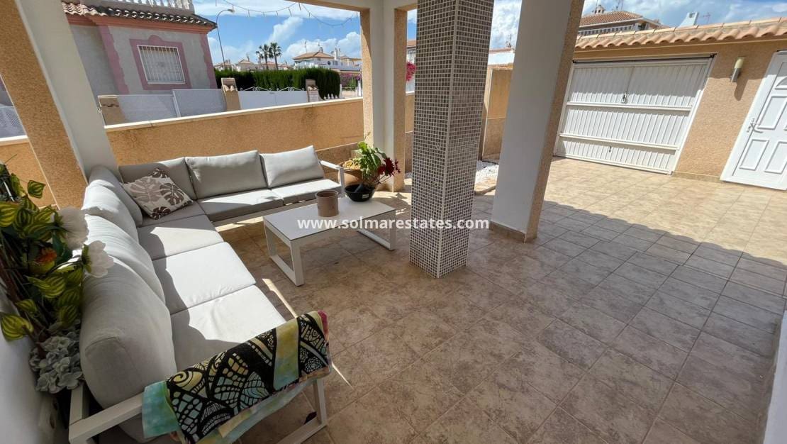 2 sypialnia Willa na sprzedaż w Playa Flamenca z basenem - 240 000 € (Ref: 9293286)