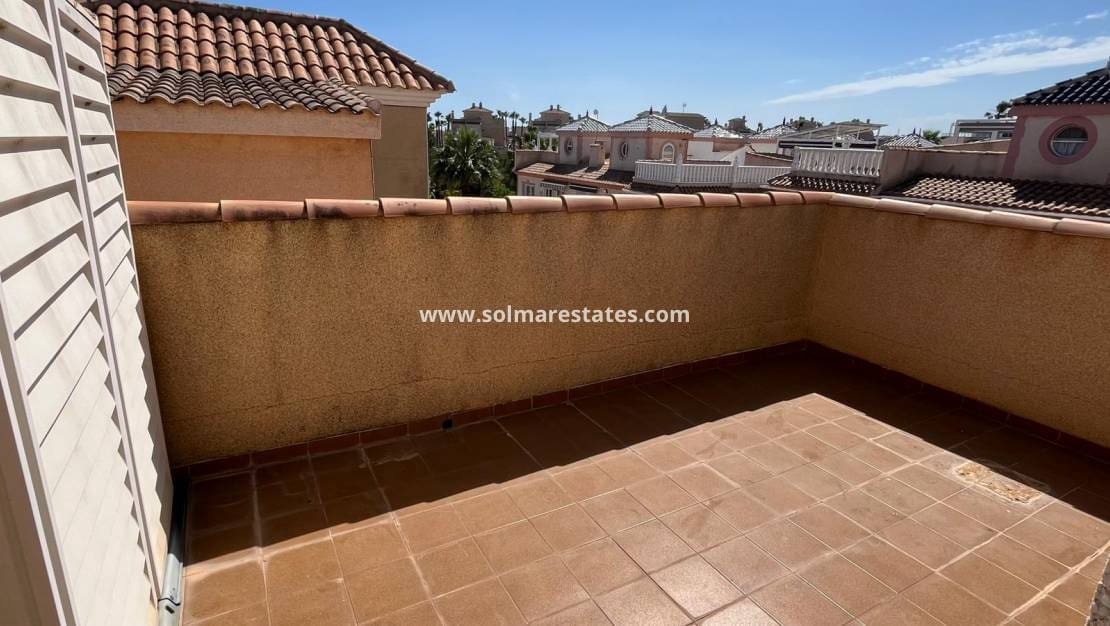 2 sypialnia Willa na sprzedaż w Playa Flamenca z basenem - 240 000 € (Ref: 9293286)