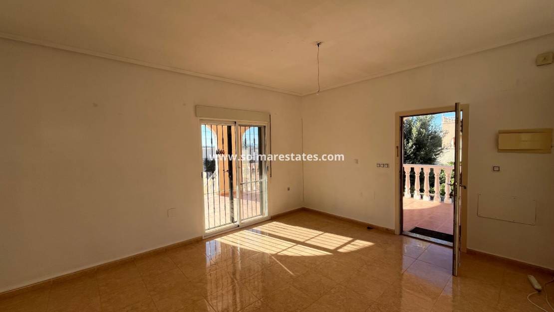 3 soverom Villa til salgs i Catral med svømmebasseng - € 285 000 (Ref: 9301533)