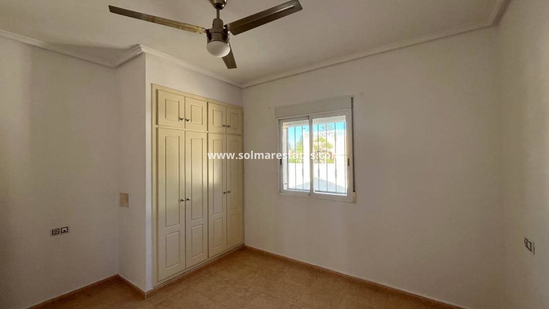 3 soverom Villa til salgs i Catral med svømmebasseng - € 285 000 (Ref: 9301533)