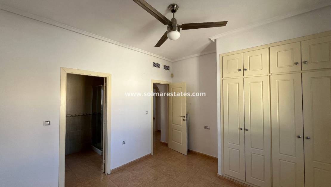 3 soverom Villa til salgs i Catral med svømmebasseng - € 285 000 (Ref: 9301533)