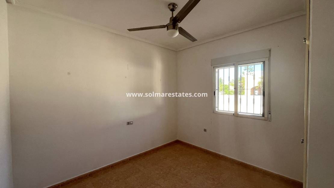 3 soverom Villa til salgs i Catral med svømmebasseng - € 285 000 (Ref: 9301533)