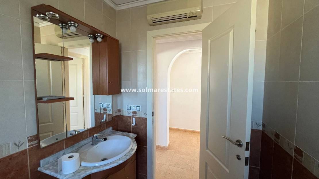 3 soverom Villa til salgs i Catral med svømmebasseng - € 285 000 (Ref: 9301533)