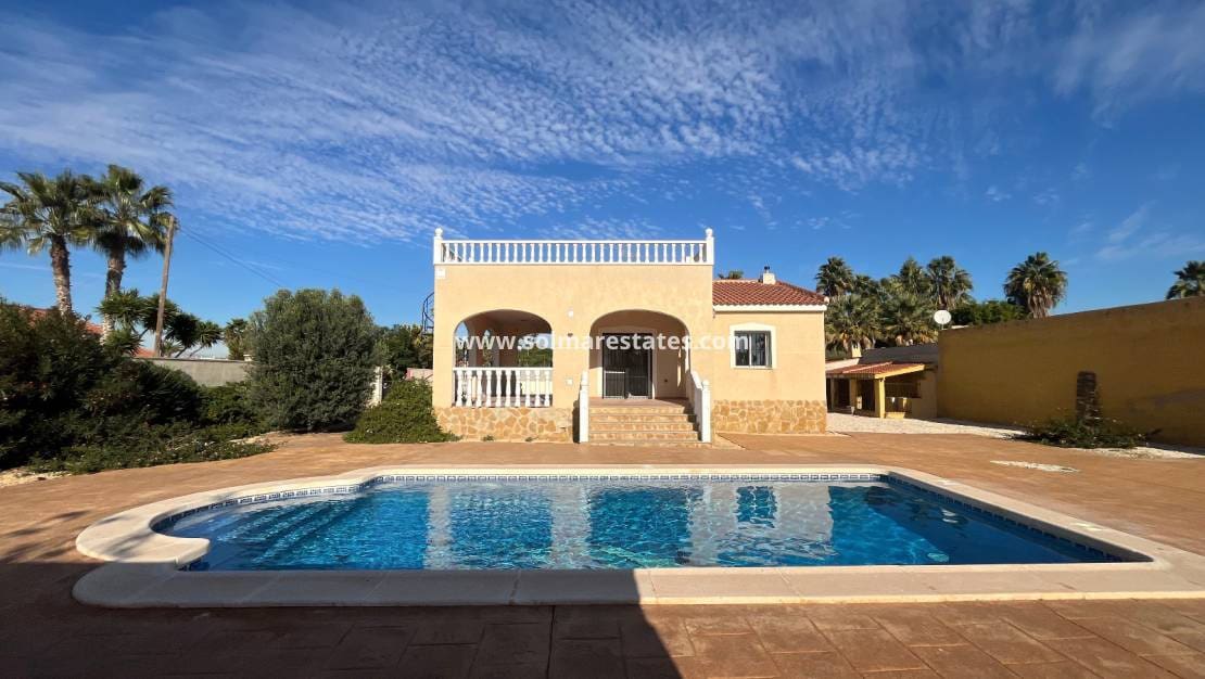 3 soverom Villa til salgs i Catral med svømmebasseng - € 285 000 (Ref: 9301533)