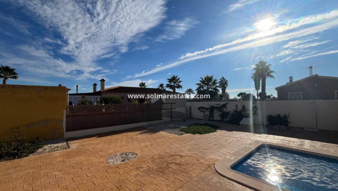 3 soverom Villa til salgs i Catral med svømmebasseng - € 285 000 (Ref: 9301533)