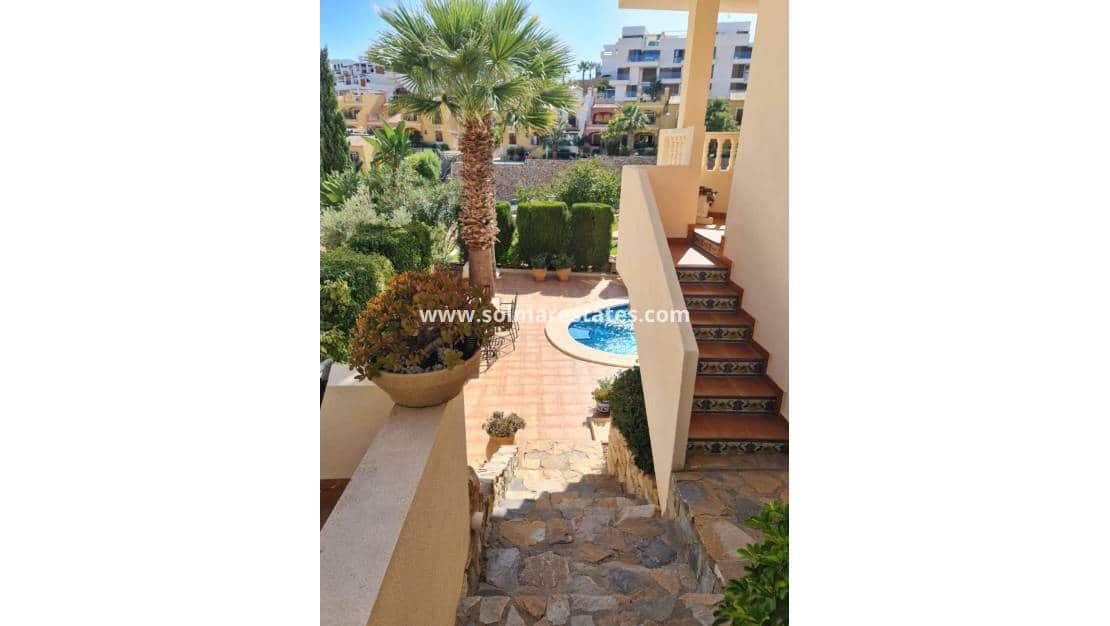 3 sovrum Villa till salu i Villamartin med pool - 479 000 € (Ref: 9306763)