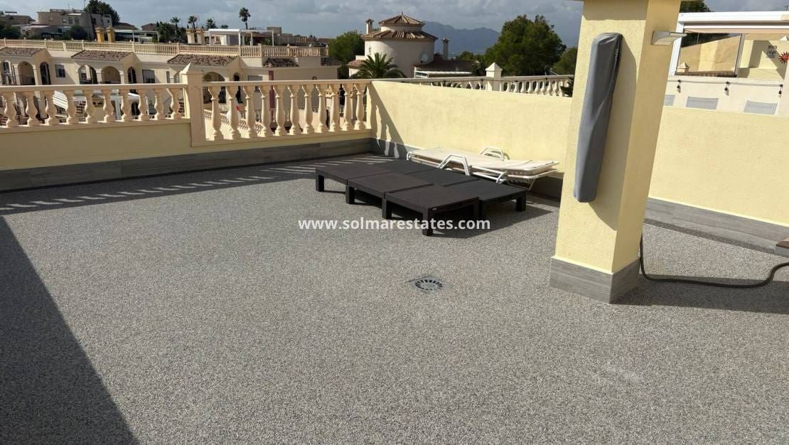 2 chambre Bungalow à vendre à Algorfa avec piscine - 150 000 € (Ref: 9309031)