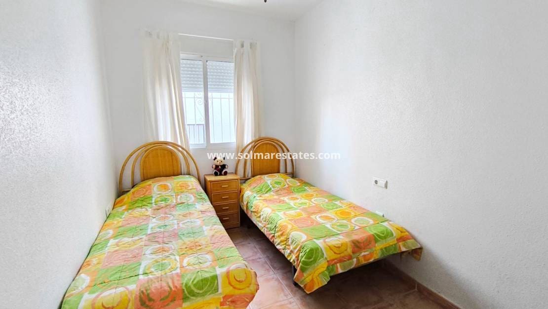 3 bedroom Semi-detached Villa for sale in Algorfa with pool - € 169,950 (Ref: 9311546)