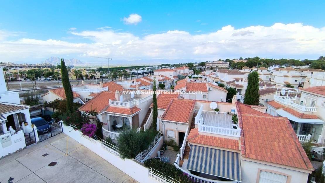 3 bedroom Semi-detached Villa for sale in Algorfa with pool - € 169,950 (Ref: 9311546)