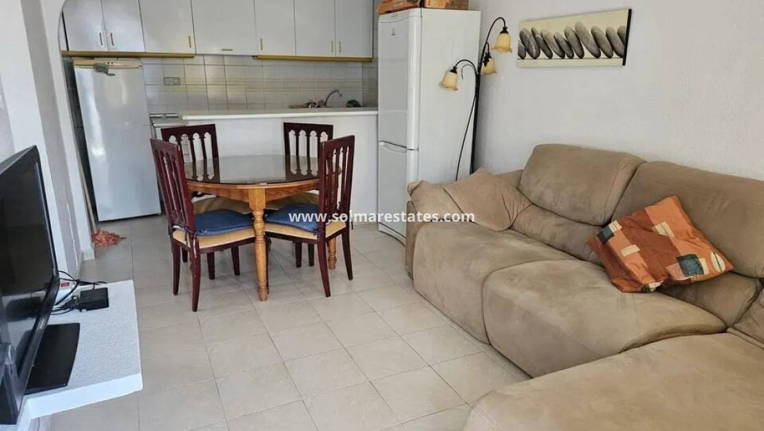 3 Zimmer Bungalow zu verkaufen in Los Altos mit Pool - 140.000 € (Ref: 9314291)