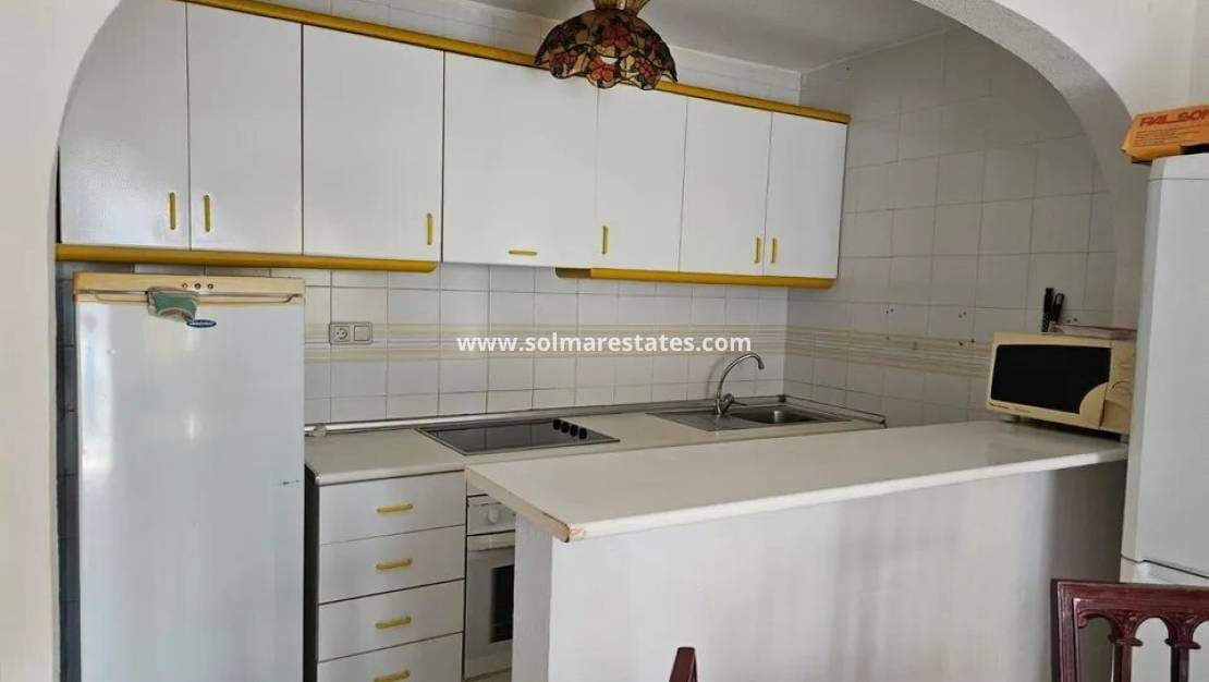 3 Zimmer Bungalow zu verkaufen in Los Altos mit Pool - 140.000 € (Ref: 9314291)