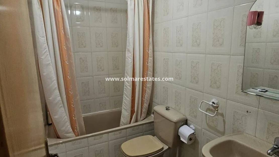 3 Zimmer Bungalow zu verkaufen in Los Altos mit Pool - 140.000 € (Ref: 9314291)