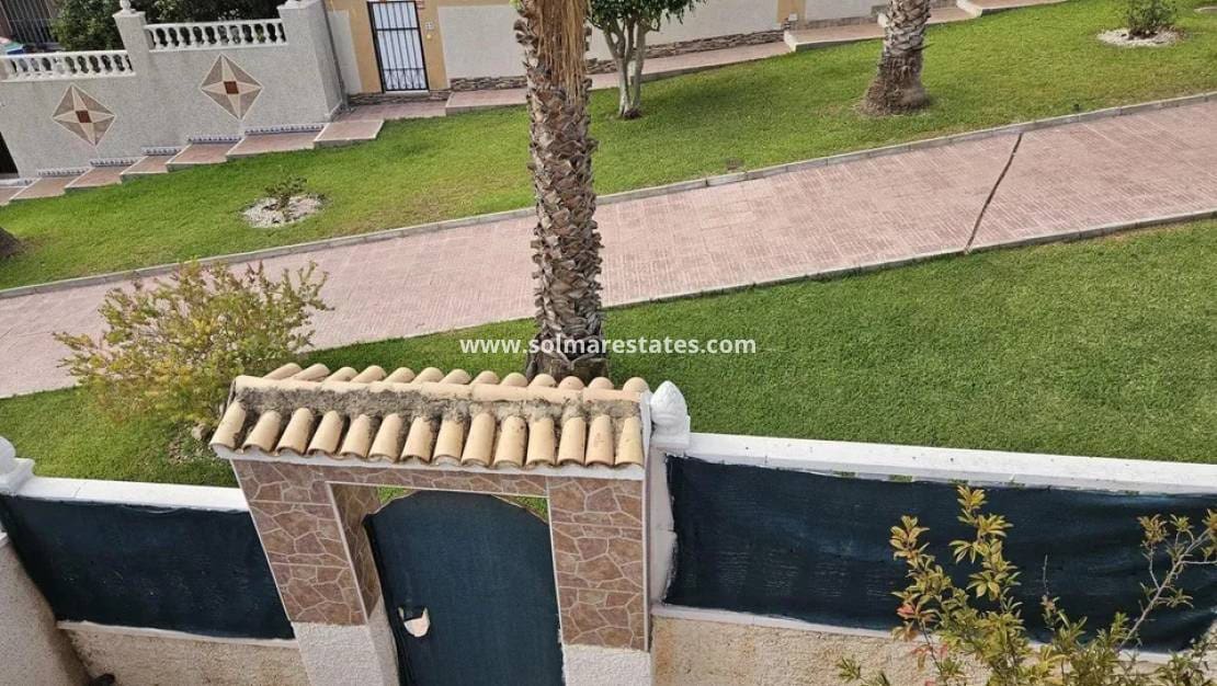 3 Zimmer Bungalow zu verkaufen in Los Altos mit Pool - 140.000 € (Ref: 9314291)
