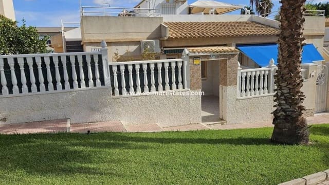 3 bedroom Bungalow for sale in Los Altos with pool - € 140,000 (Ref: 9314291)