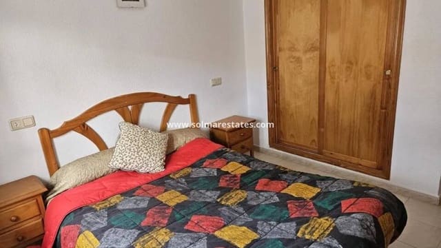 3 bedroom Bungalow for sale in Los Altos with pool - € 140,000 (Ref: 9314291)