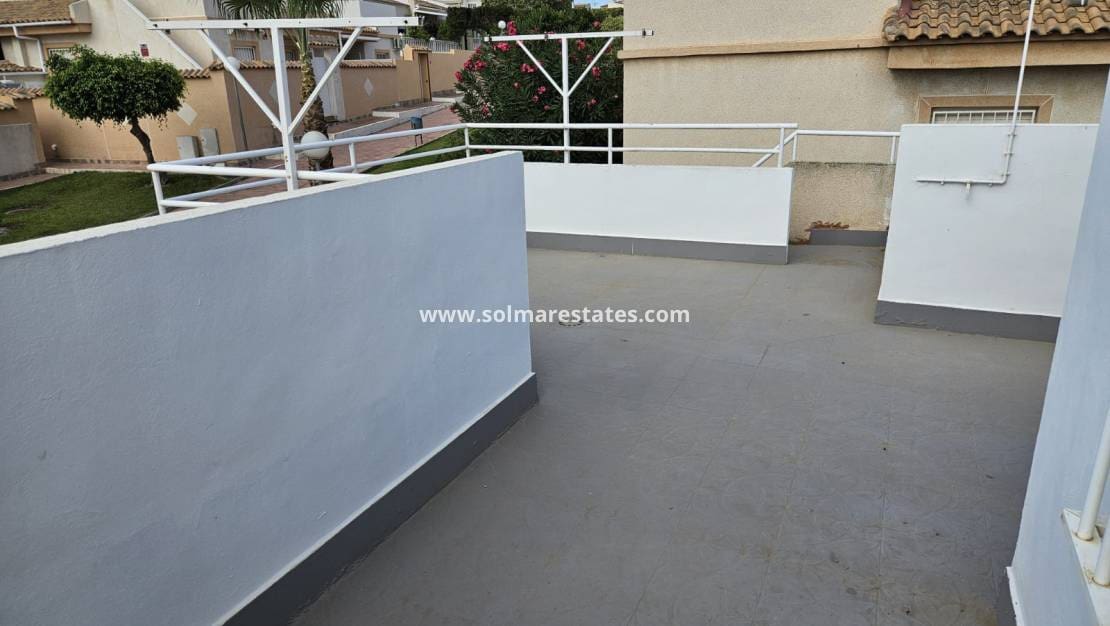 3 Zimmer Bungalow zu verkaufen in Los Altos mit Pool - 140.000 € (Ref: 9314291)