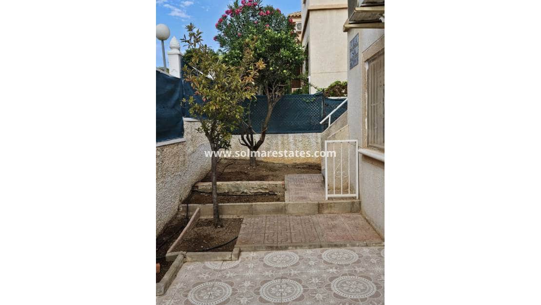 3 Zimmer Bungalow zu verkaufen in Los Altos mit Pool - 140.000 € (Ref: 9314291)